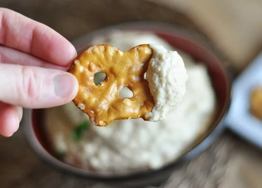 Hummus & Pretzel Chips
